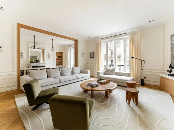 XVIème - Passy - Haussmannien - Appartement familial et de réception - 214,27m² NOUVEAUTE ! Rare à l