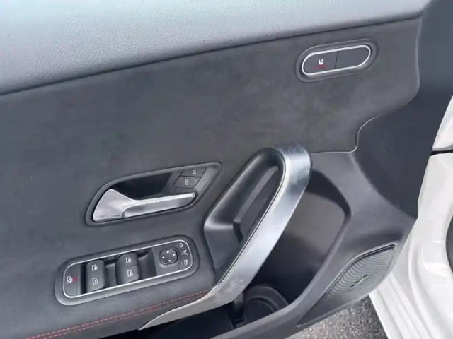 Mercedes Classe A 180 d amg line — photo 13