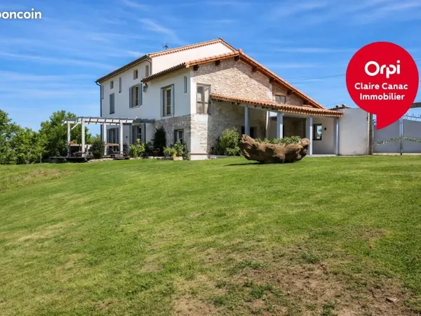 Maison 7 pièces 227 m²