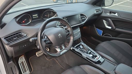 Peugeot 308 1.2 Puretech 130 EAT8 - GT Line – 2019 – 132202 km – Essence – Boîte Automatique — photo 32