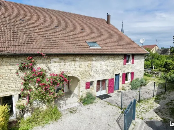 Propriété 10 pièces 278 m²