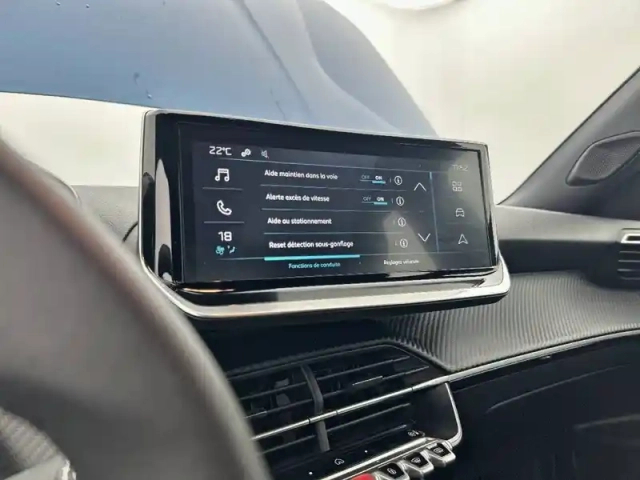 Peugeot 2008 electrique 50 kwh 136 ch — photo 20