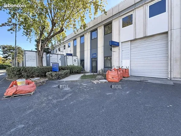 Local d'activité 2 980 m²