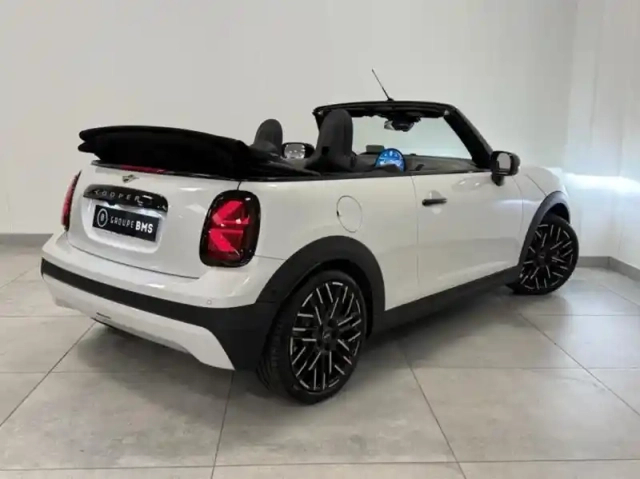 Mini Cooper cabrio s 204ch favoured dkg7 — photo 2