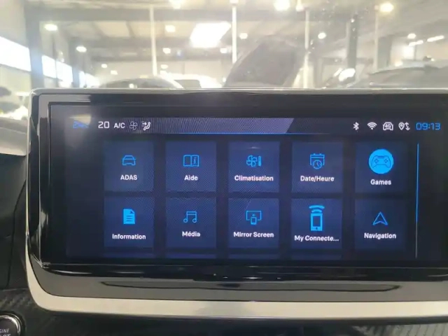 Peugeot 208 hybrid 110 e-dcs6 — photo 15