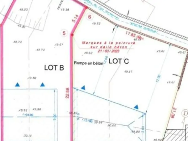 Terrain 350 m²