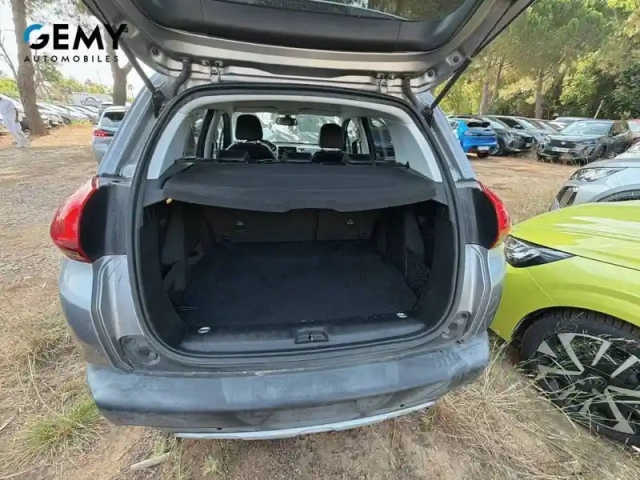 Peugeot 2008 puretech 110ch s&amp;s bvm6 — photo 6