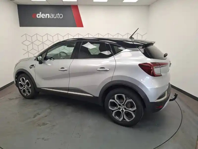 Renault Captur tce 90 - 21 — photo 4