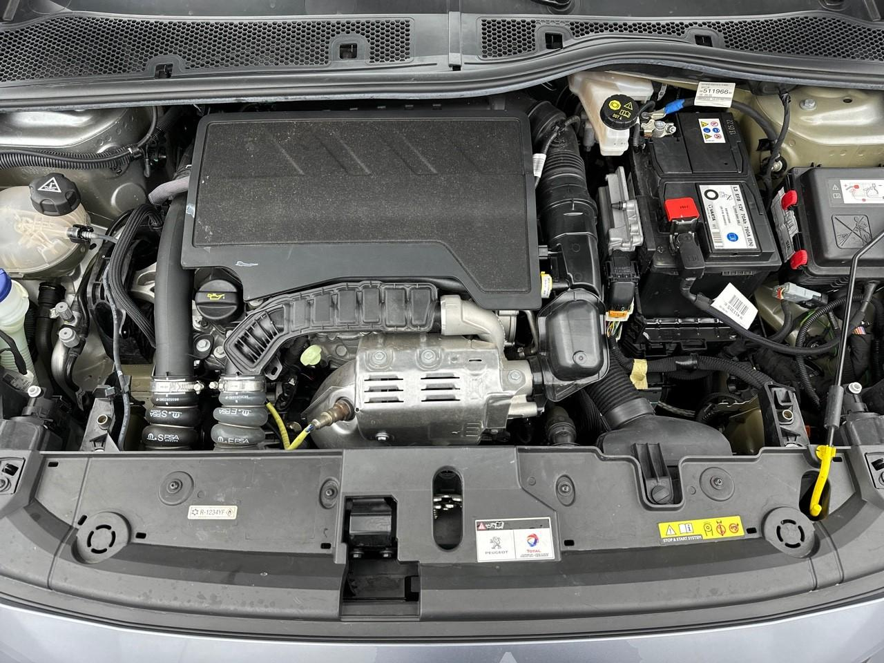 Peugeot 208 puretech 100 s&s bvm6 style — photo 13