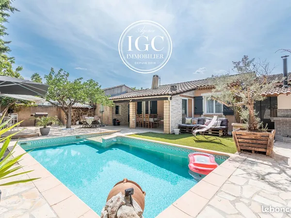 Propriété 3 pièces 65 m²