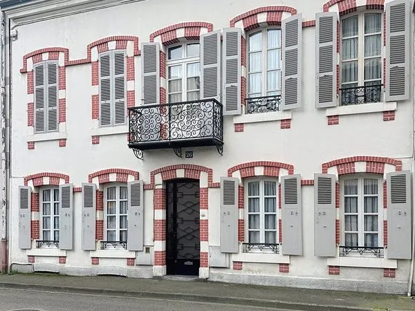 Maison 10 pièces 175 m²