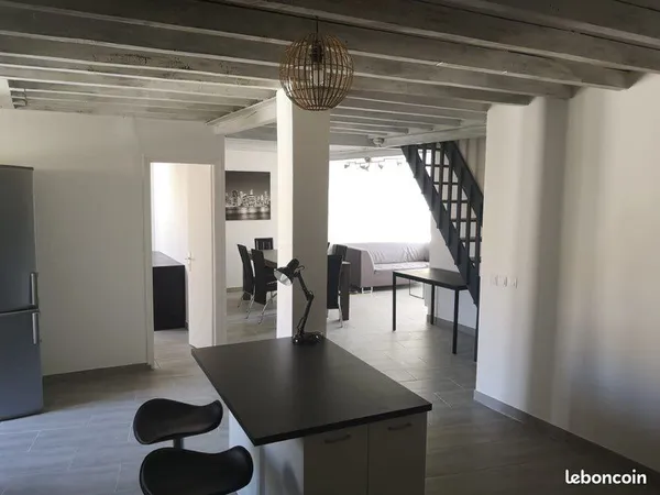 Appartement 3 pièces 77m2 2 chambres parking