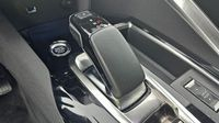 Peugeot 3008 HYBRID 225ch Allure Pack e-EAT8 — photo 14