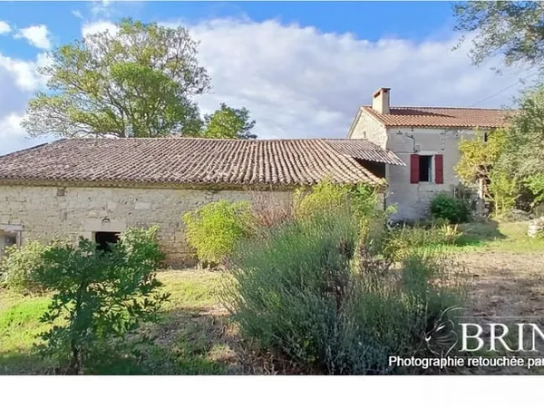 Maison de campagne avec grange et terrain
