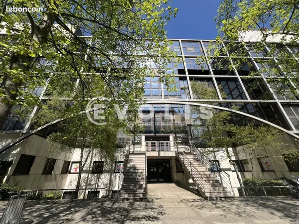 Bureaux 234 m²