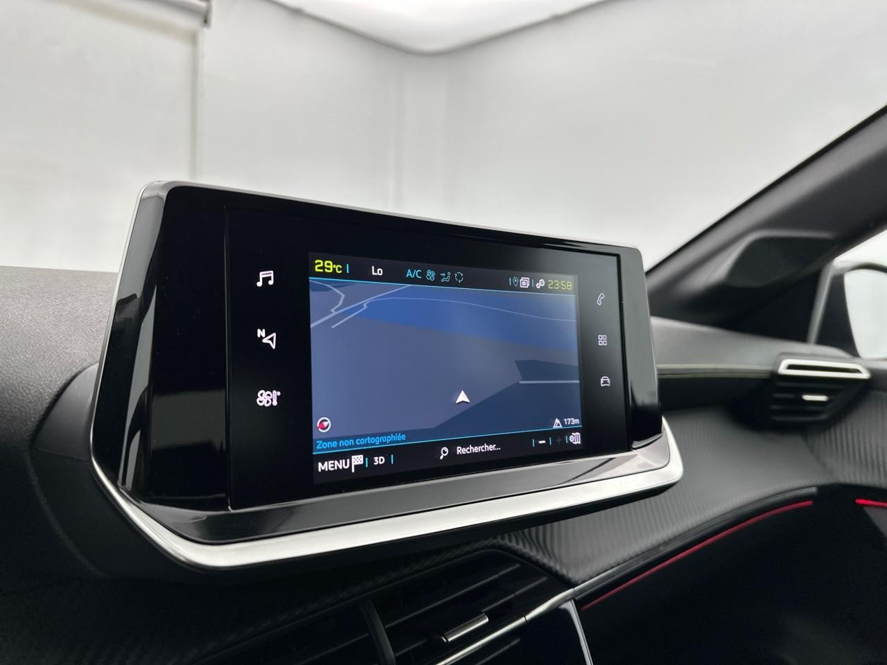 Peugeot 208 electrique 50 kwh 136ch gt — photo 10