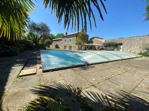 Maison 6 pièces 350 m²