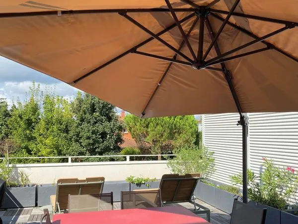 Dardilly le bas - Appartement dernier étage 83 m² avec 77 m² de terrasses