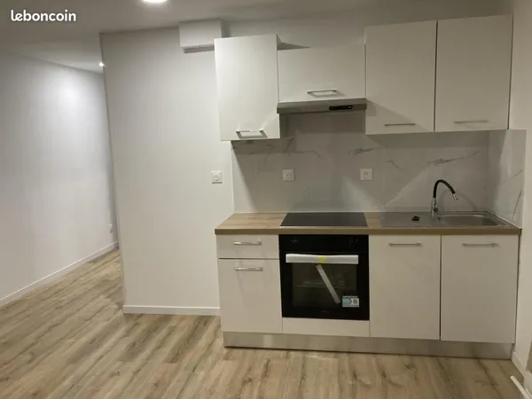 Studio 1 pièce 32 m²