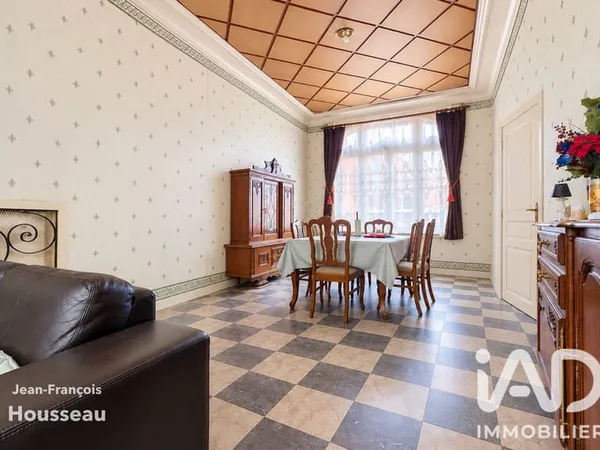 Maison 8 pièces 200 m²