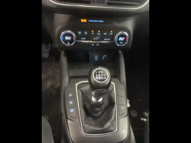 Ford Focus sw 1.0 ecoboost 125ch titanium — photo 13