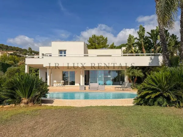 Villa 5 pièces 217 m²