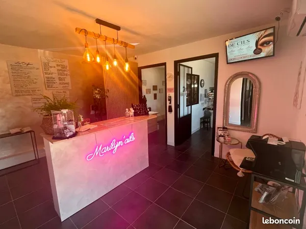 Cabine / local professionnel