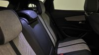 Peugeot 3008 HYBRID4 300ch GT Pack e-EAT8 — photo 13