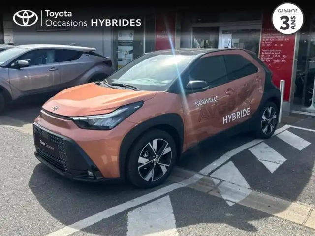 Toyota Aygo X 116h graphic