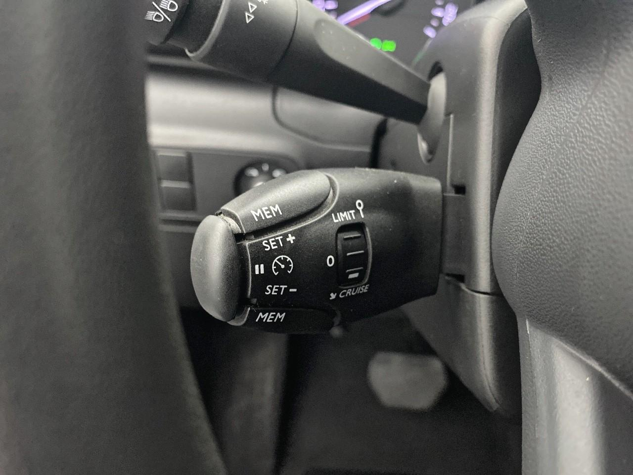 Citroën C3 puretech 110 s&s eat6 shine — photo 28