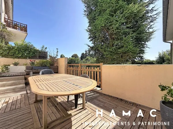 Emplacement Idéal - T3 - 76m2 - Terrasse