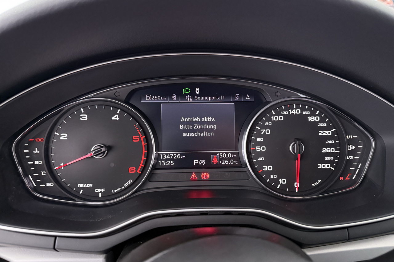 Audi A4 Avant — photo 18