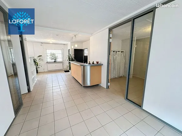 Local commercial 133 m² ILLKIRCH GRAFFENSTADEN