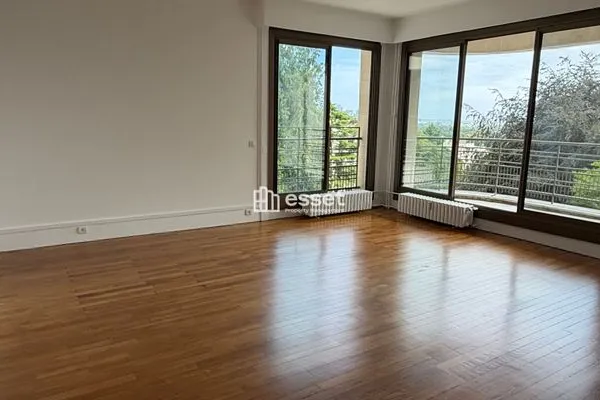 Appartement 3 pièces 102 m²