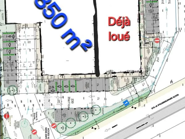 CELLULE COMMERCIALE 850 m² - CHAUMONT - À LOUER