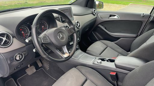 Mercedes Classe B 180 122 7G-DCT - Inspiration – 2018 – 89870 km – Essence – Boîte Automatique — photo 16