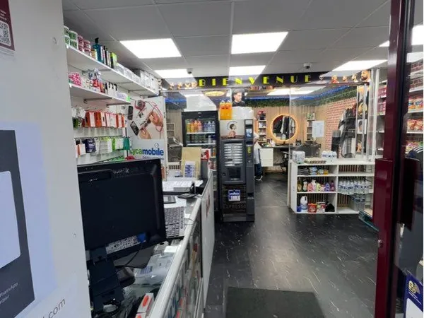 Local commercial Aubervilliers 59m2
