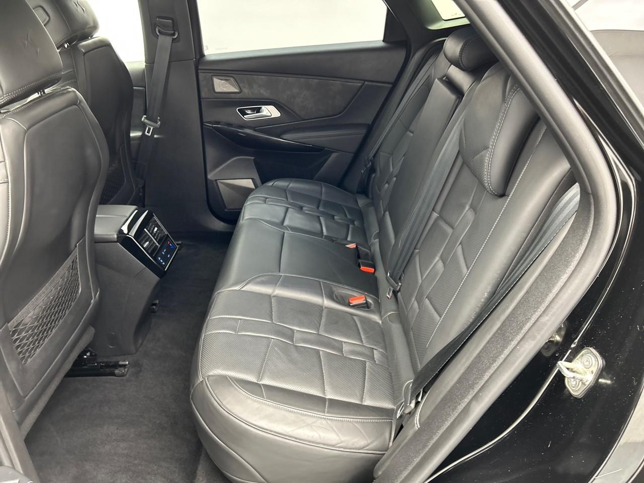 Ds Ds 7 crossback crossback hybride e-tense 300 eat8 4x4 louvre — photo 13
