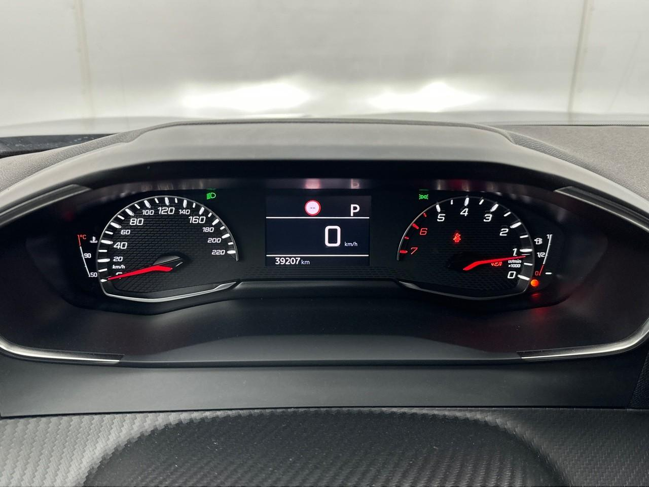 Peugeot 2008 puretech 130 s&s eat8 style — photo 21