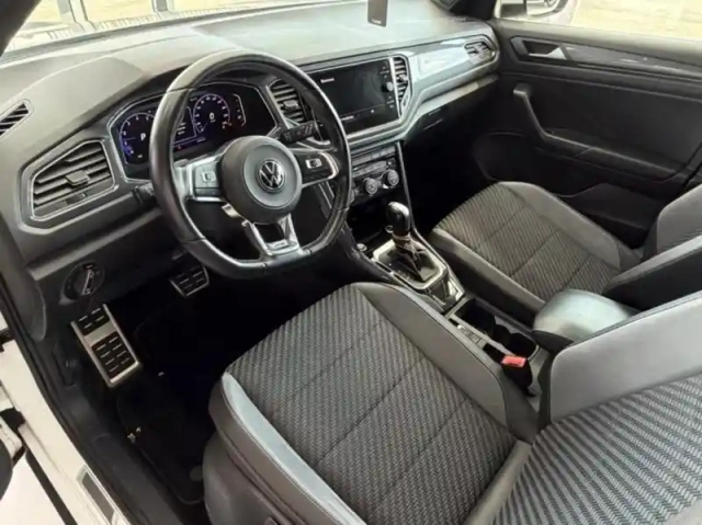 Volkswagen T-Roc 1.5 tsi evo 150ch r-line dsg7 s&amp;s — photo 2