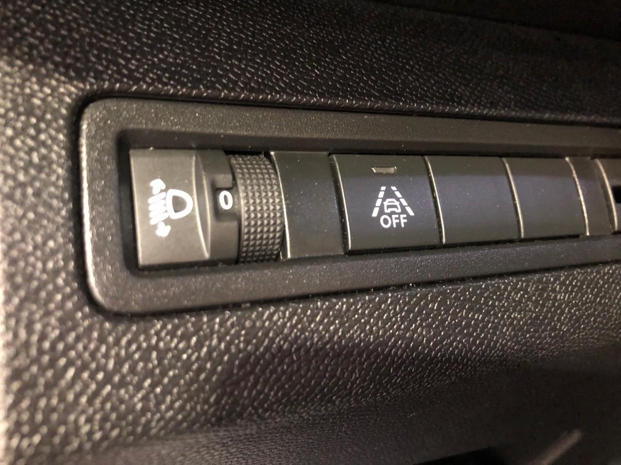 Peugeot 5008 puretech 130ch s&s eat8 allure pack — photo 28