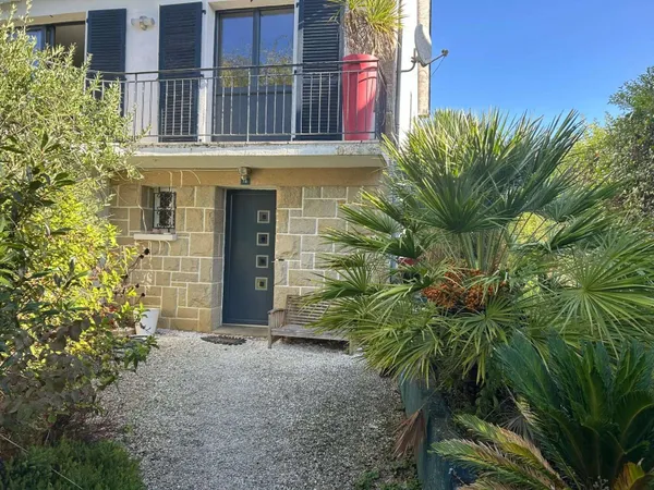 Maison 10 pièces 189 m²