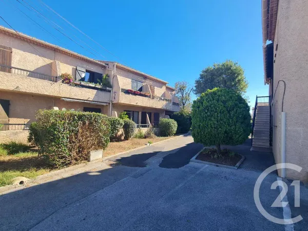 Studio 1 pièce 25 m²