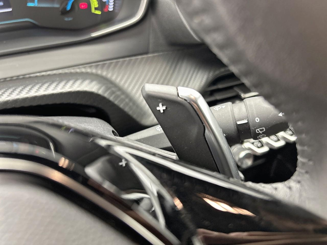 Peugeot 2008 hybrid 136 e-dcs6 active — photo 26