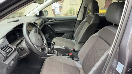 Volkswagen T-Cross 1.0 TSI 110 - R-Line – 2021 – 22543 km – Essence – Boîte Manuelle — photo 22