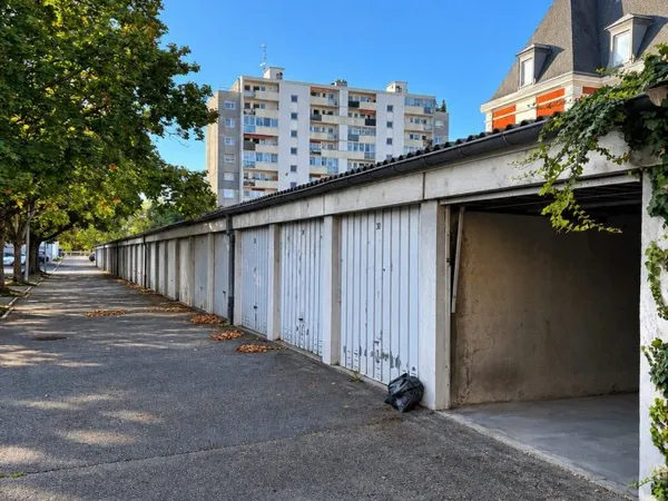 Parking 10 m²