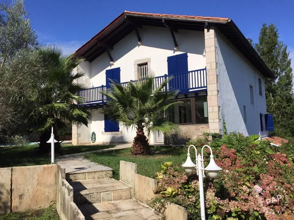 Maison 6 pièces 210 m²
