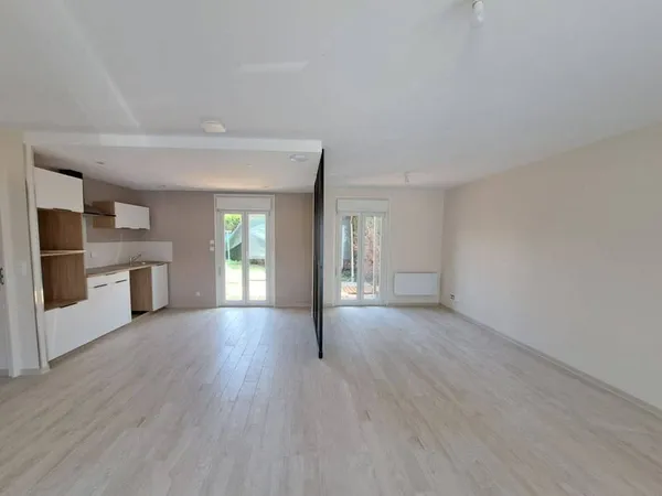 Maison de plain-pied 5 pièces 82 m²