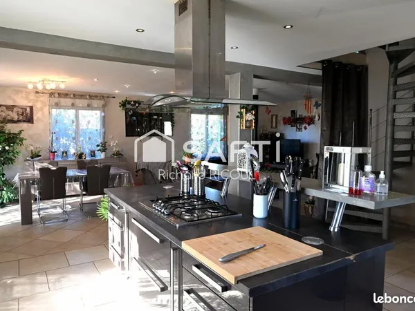 Maison 5 pièces 127 m²
