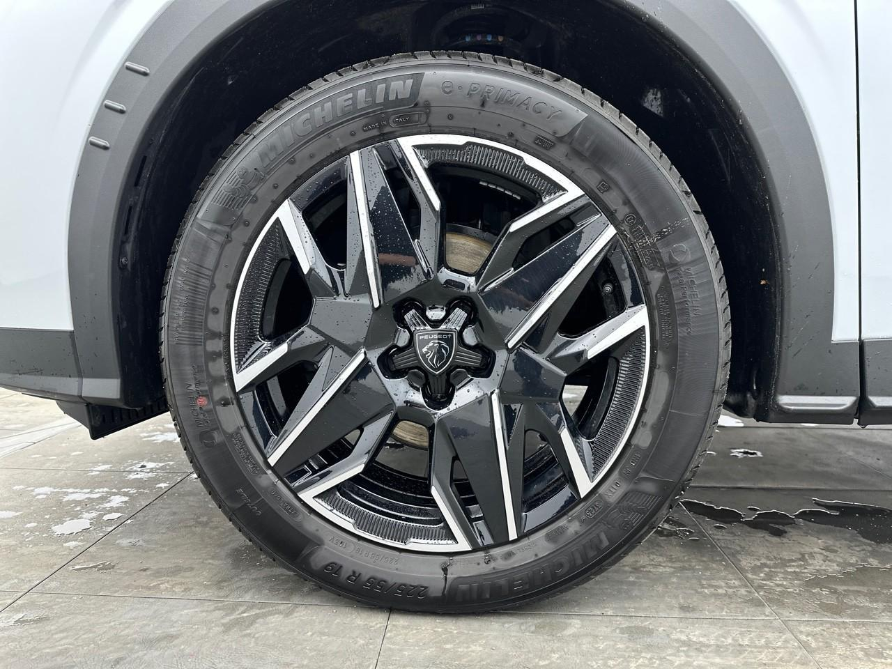 Peugeot 3008 hybrid 145 e-dcs6 gt — photo 7
